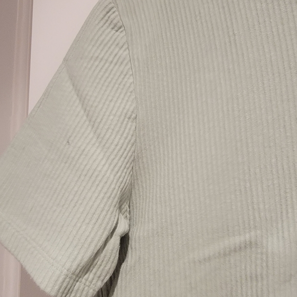 Bershka T shirt - Picture 3 of 3